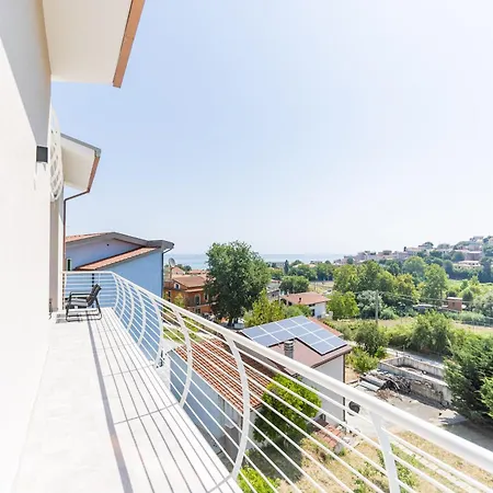 Luxury Seaside Escape - Coralia Appartement