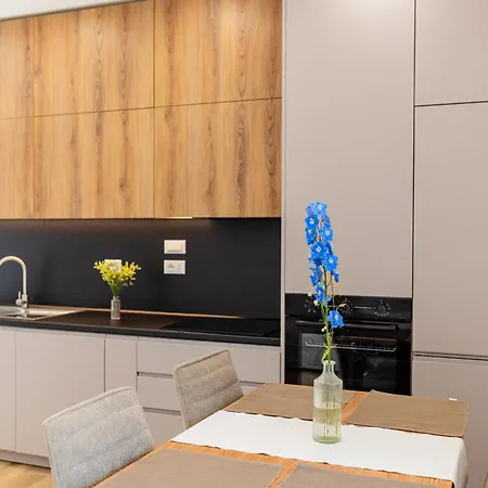 Luxury Seaside Escape - Coralia Apartment